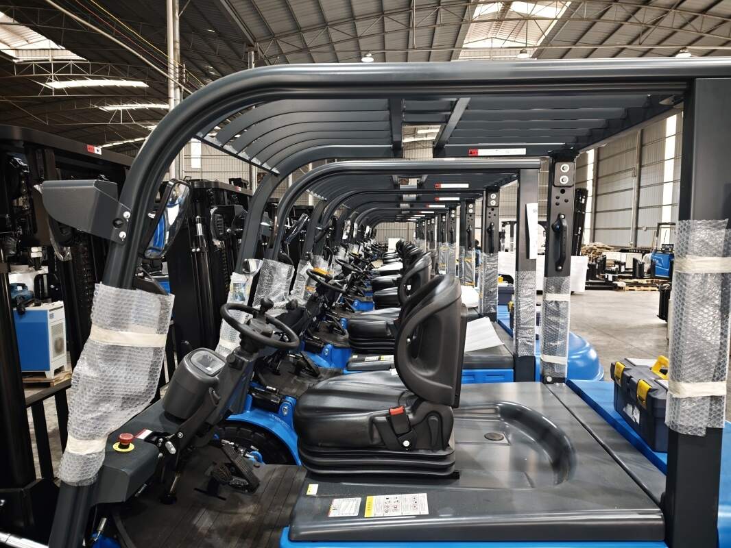 Chariot de manutention électrique et votre chambre froide : bien s'équiper