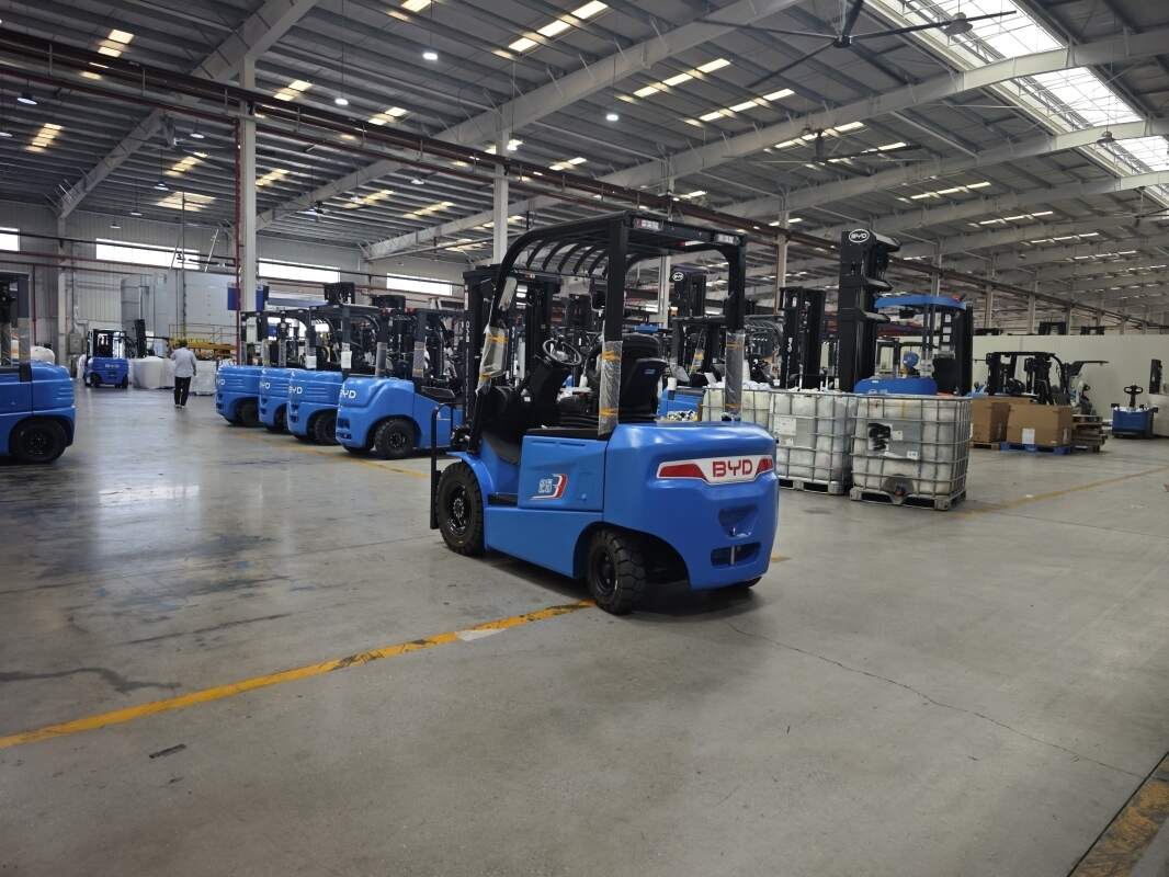 Chariot élévateur électrique tout terrain au Sénégal : le choix des entreprises(Figure2)