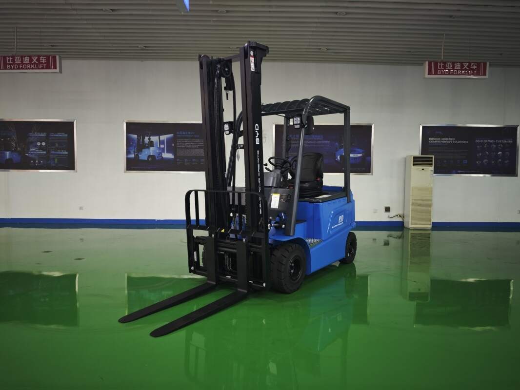 Chariot frontal électrique : comment fluidifier votre logistique ?
