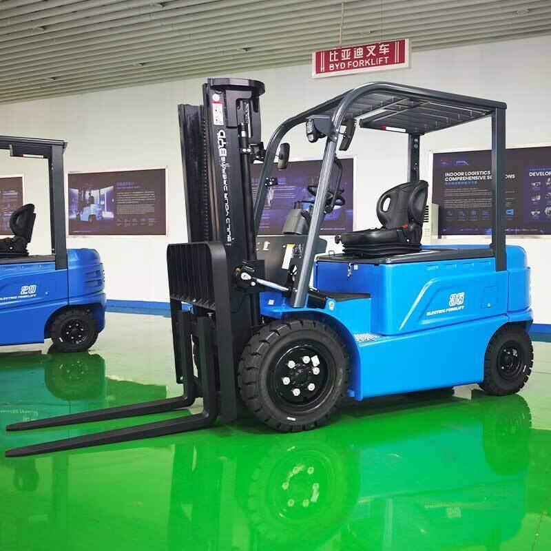 Chariot élévateur électrique compact : qualité et robustesse