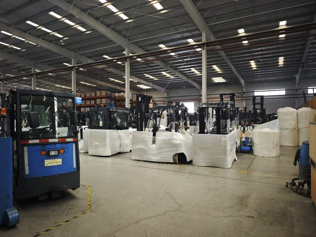 Chariot élévateur électrique 10 tonnes : les clés pour votre espace confiné