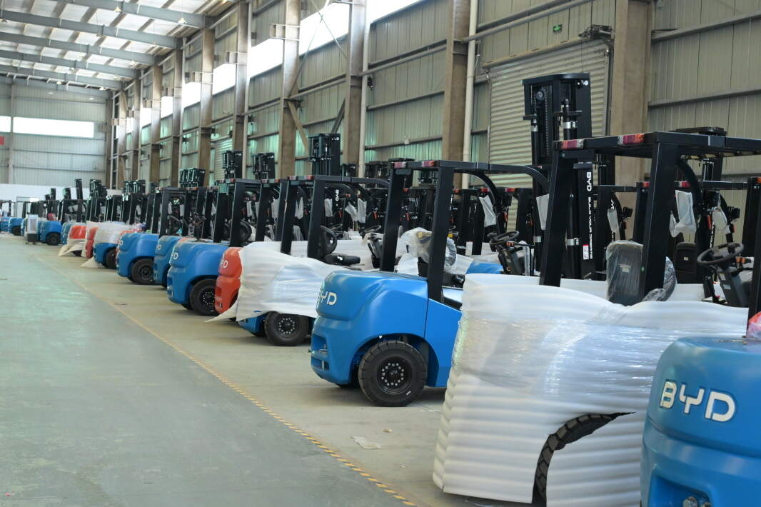 Vers une logistique plus fluide avec votre chariot élévateur électrique tout terrain(Figure2)
